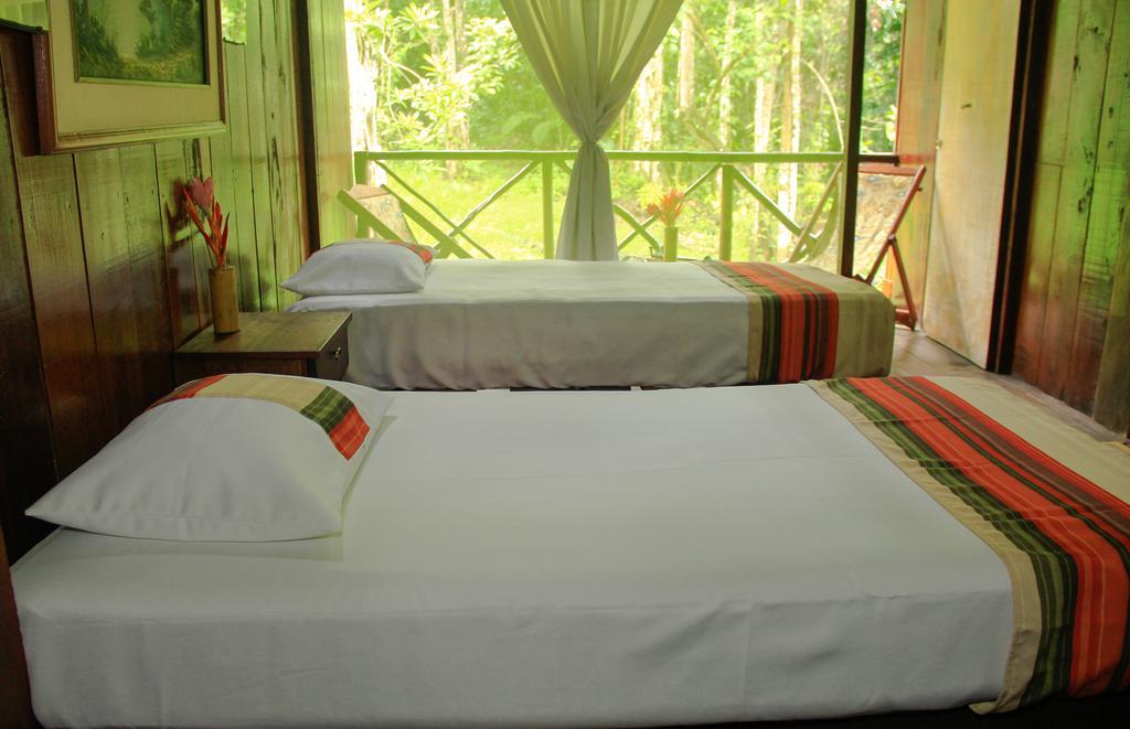 Amazonas Sinchicuy Lodge Iquitos Chambre photo